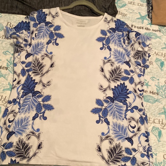 Talbots Tops - Talbots’s xl Tee blue/black/white print. Worn once.